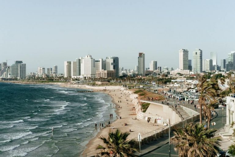 רואים את תל אביב? 1 מ-2 יהודים המתגוררים בה הוא זכאי פוטנציאלי לדרכון אירופאי